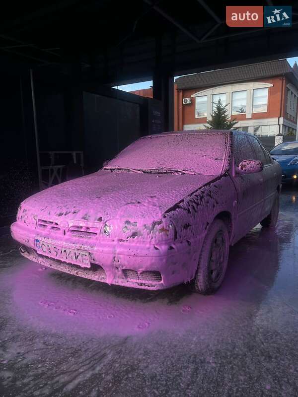 Седан Nissan Primera 1993 в Черкасах