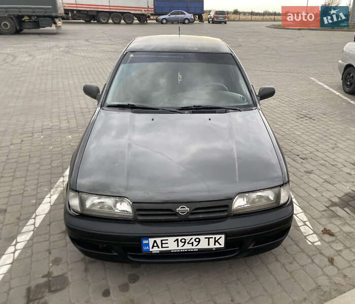 Nissan Primera 1994 Nissan Primera 1994