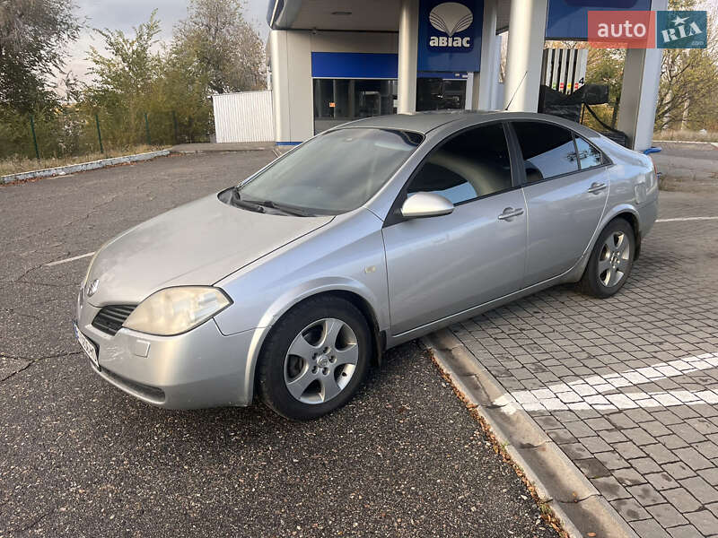 Nissan Primera 2003