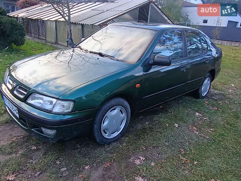 Лифтбек Nissan Primera 1998 в Львове
