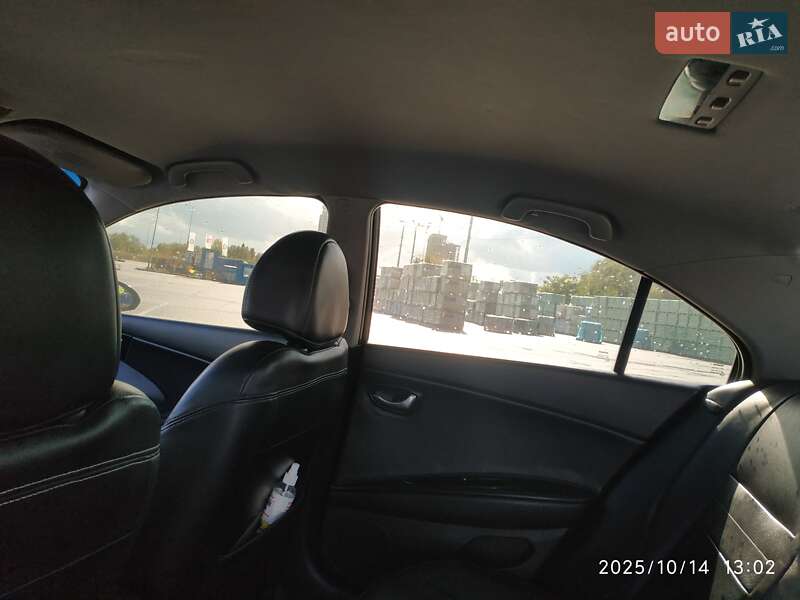 Седан Nissan Primera 2004 в Киеве фото 33 Седан Nissan Primera 2004 в Киеве