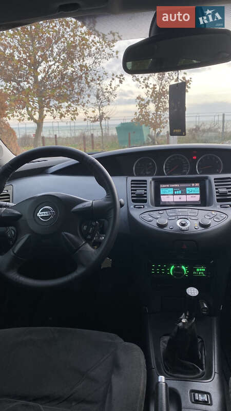 Седан Nissan Primera 2004 в Южном