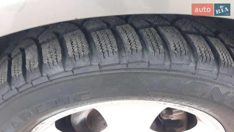 Седан Nissan Primera 2004 в Одесі