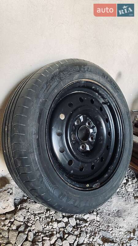 Седан Nissan Primera 2004 в Южном