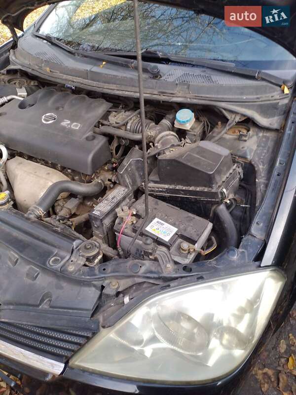 Седан Nissan Primera 2005 в Сумах