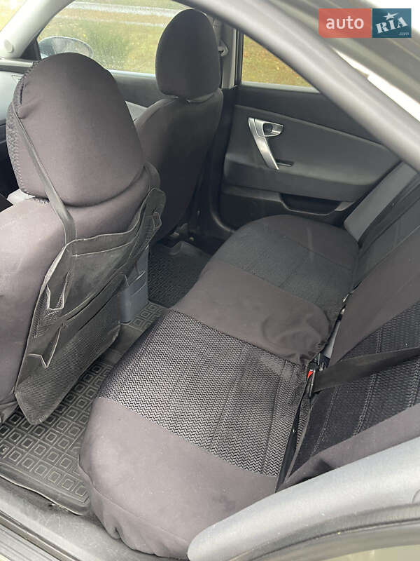 Седан Nissan Primera 2005 в Переяславе