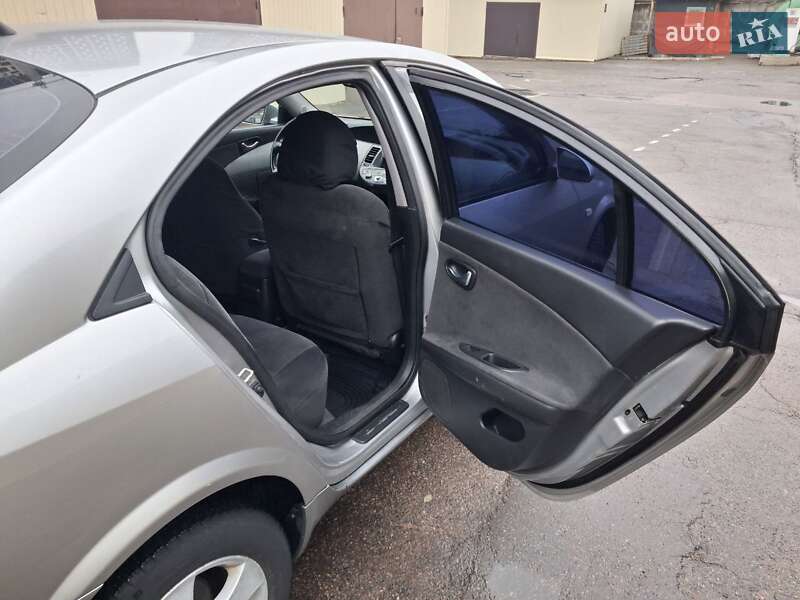 Седан Nissan Primera 2003 в Києві