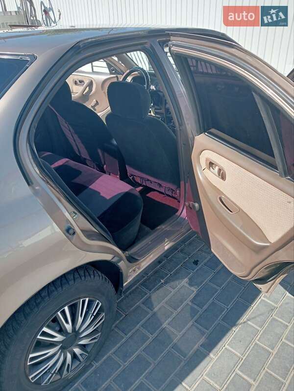 Седан Nissan Primera 1990 в Одессе