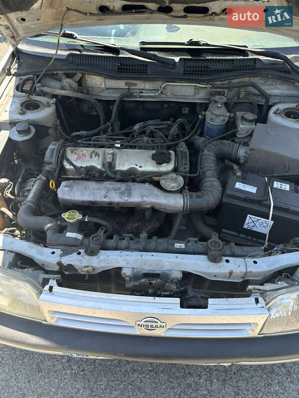 Седан Nissan Primera 1991 в Городенке