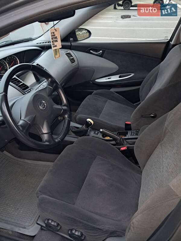 Седан Nissan Primera 2003 в Києві фото 13 Седан Nissan Primera 2003 в Києві