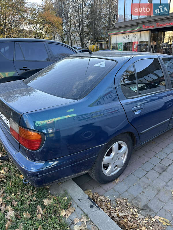 Седан Nissan Primera 1998 в Чернівцях