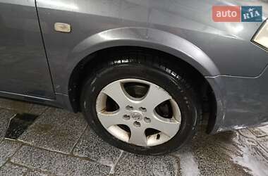 Седан Nissan Primera 2002 в Киеве