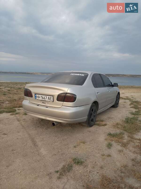 Седан Nissan Primera 1999 в Одессе