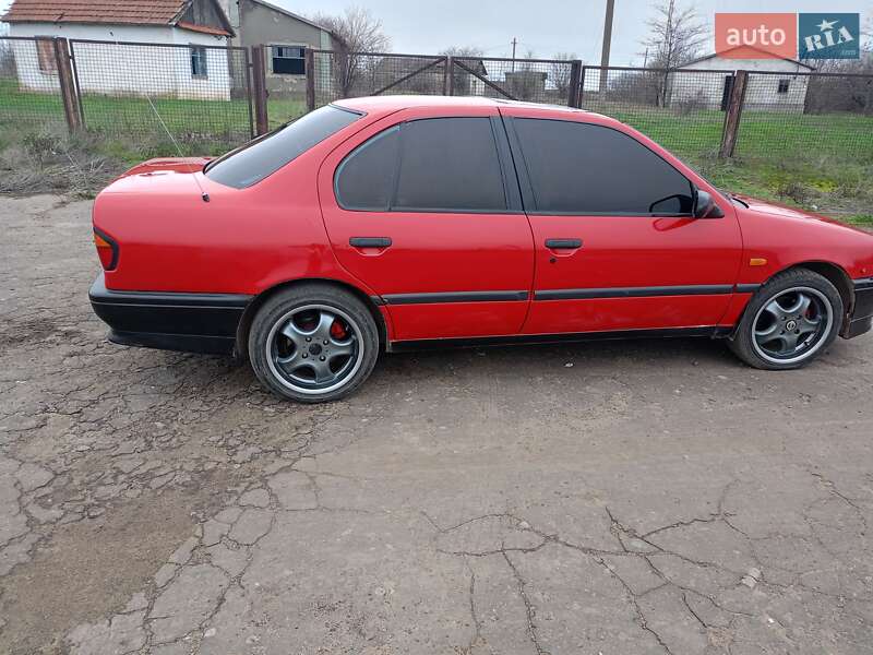Седан Nissan Primera 1990 в Кучургане