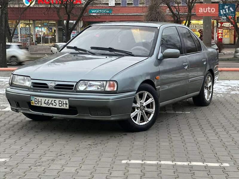 Nissan Primera 1993
