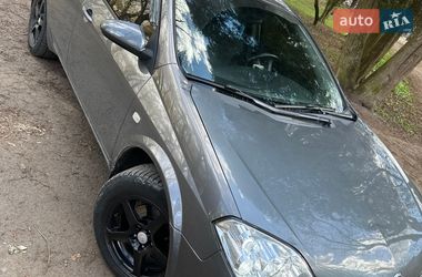 Седан Nissan Primera 2002 в Львове
