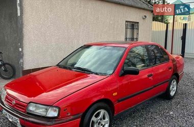Седан Nissan Primera 1993 в Измаиле