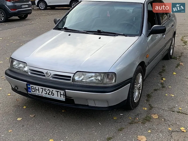 Nissan Primera 1990