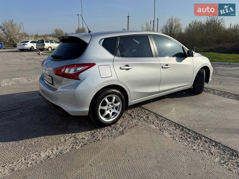 Хэтчбек Nissan Pulsar 2016 в Ужгороде