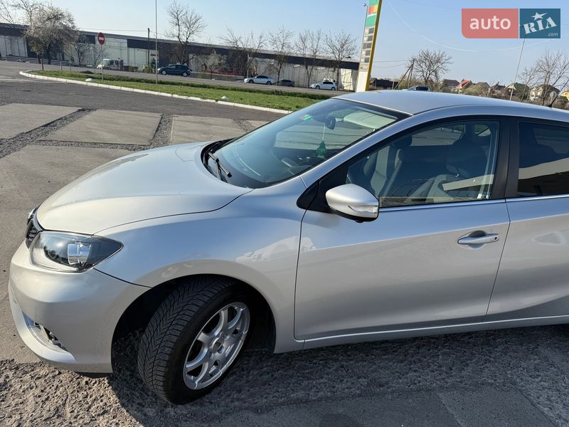 Хэтчбек Nissan Pulsar 2016 в Ужгороде