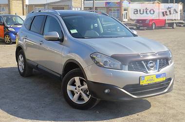 Внедорожник / Кроссовер Nissan Qashqai+2 2010 в Черкассах