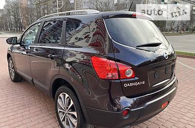 Позашляховик / Кросовер Nissan Qashqai+2 2010 в Івано-Франківську