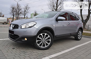 Внедорожник / Кроссовер Nissan Qashqai+2 2012 в Хмельницком