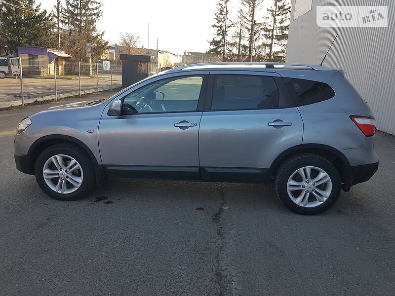 Універсал Nissan Qashqai+2 2010 в Луцьку