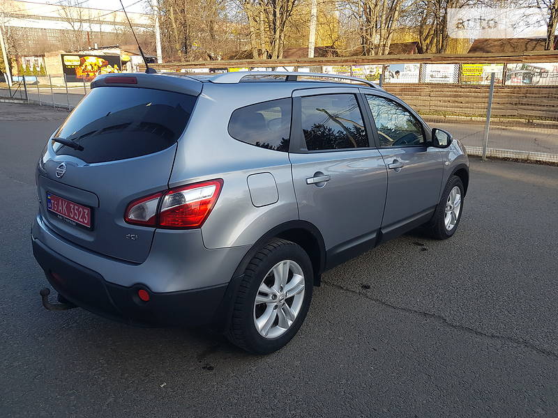 Універсал Nissan Qashqai+2 2010 в Луцьку