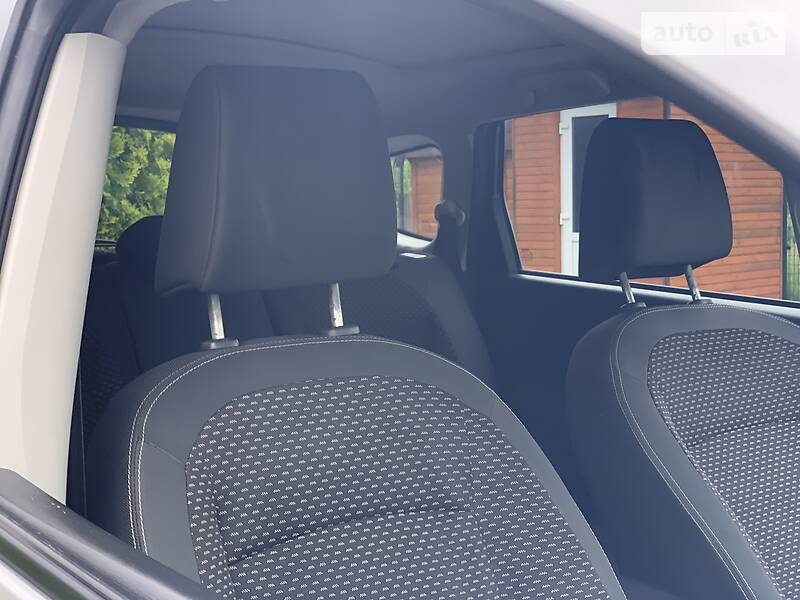 Позашляховик / Кросовер Nissan Qashqai+2 2009 в Стрию