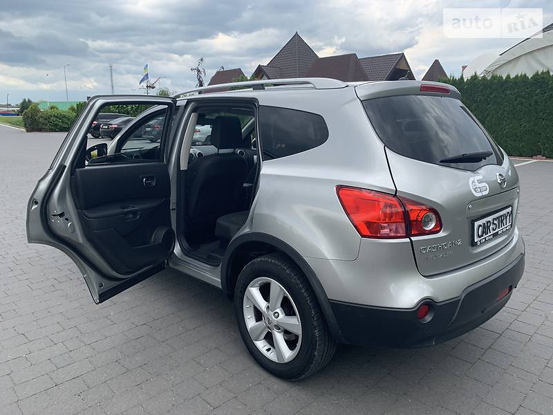 Позашляховик / Кросовер Nissan Qashqai+2 2009 в Стрию