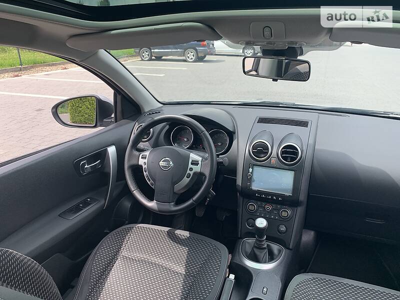 Позашляховик / Кросовер Nissan Qashqai+2 2009 в Стрию