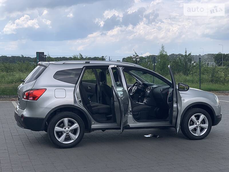 Позашляховик / Кросовер Nissan Qashqai+2 2009 в Стрию