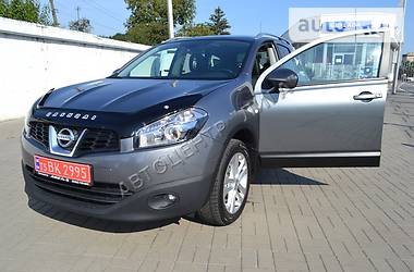 Внедорожник / Кроссовер Nissan Qashqai+2 2011 в 