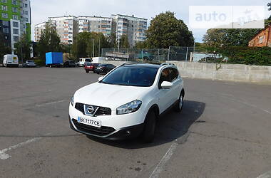 Внедорожник / Кроссовер Nissan Qashqai+2 2010 в Ровно