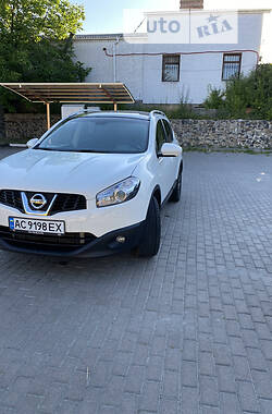 Позашляховик / Кросовер Nissan Qashqai+2 2011 в Рівному