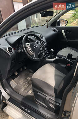 Позашляховик / Кросовер Nissan Qashqai+2 2012 в 