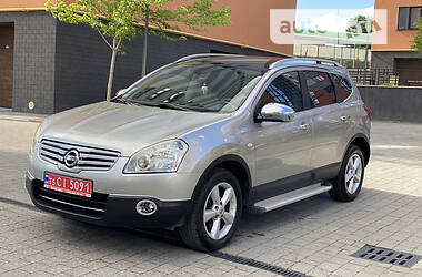 Позашляховик / Кросовер Nissan Qashqai+2 2009 в Івано-Франківську