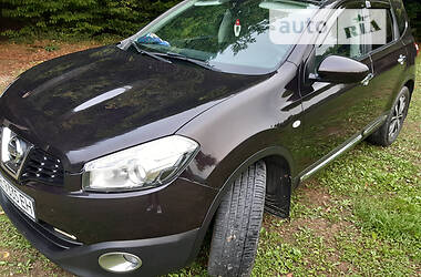 Внедорожник / Кроссовер Nissan Qashqai+2 2011 в Черновцах