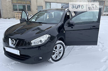 Внедорожник / Кроссовер Nissan Qashqai+2 2010 в Львове