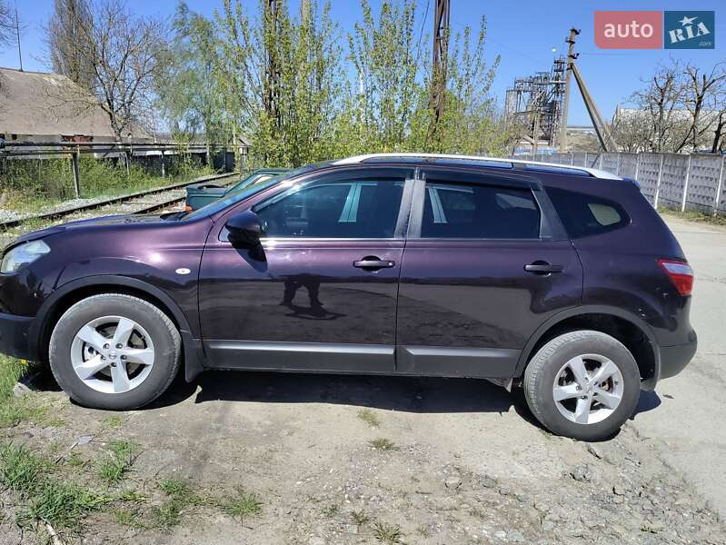 Nissan Qashqai+2 2012