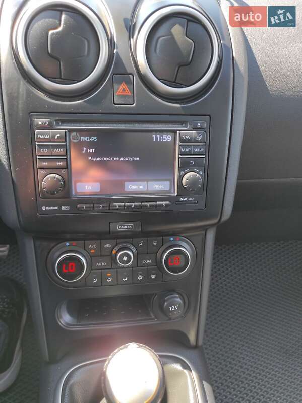 Позашляховик / Кросовер Nissan Qashqai+2 2011 в Рівному