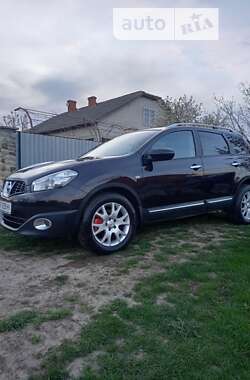 Внедорожник / Кроссовер Nissan Qashqai+2 2010 в Залещиках