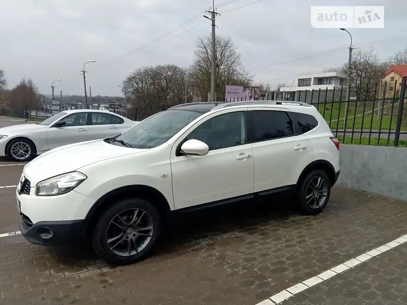 Nissan Qashqai+2