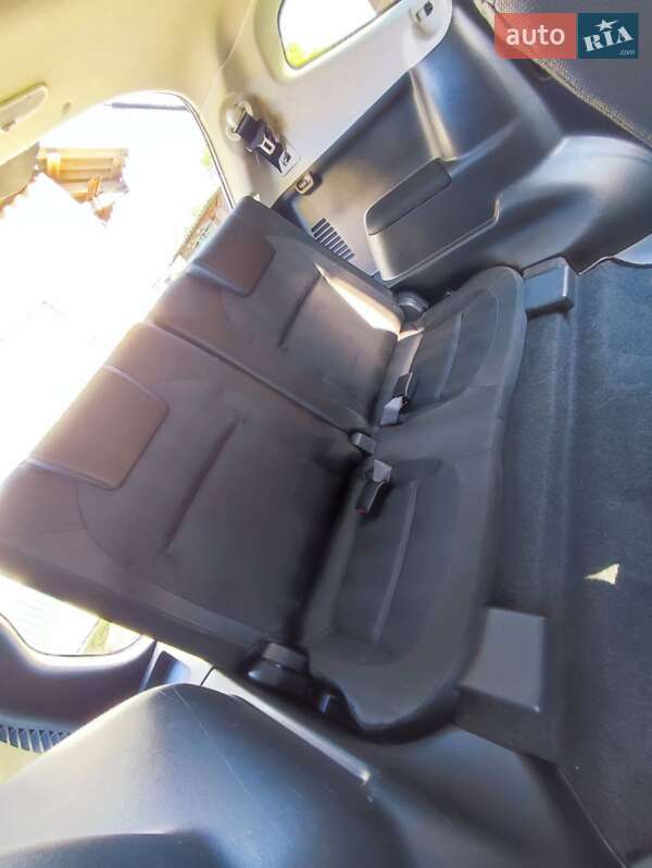 Внедорожник / Кроссовер Nissan Qashqai+2 2010 в Черновцах