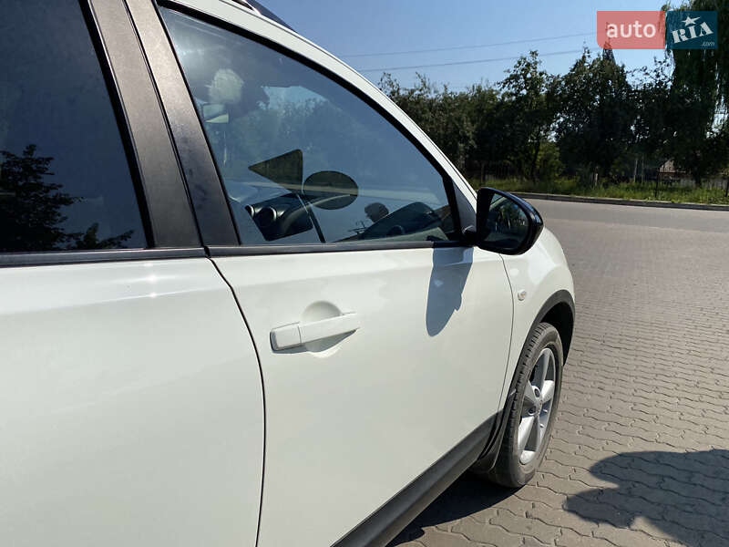Внедорожник / Кроссовер Nissan Qashqai+2 2013 в Бродах