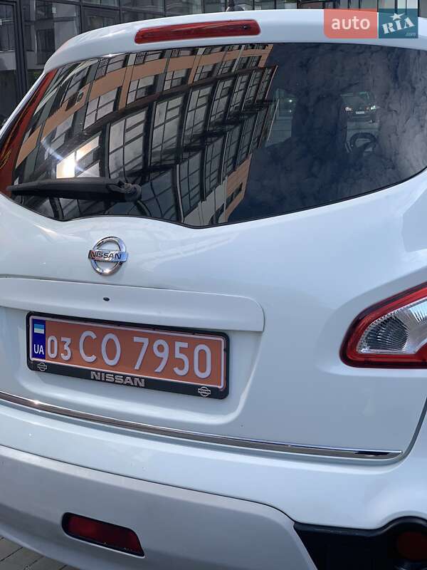 Позашляховик / Кросовер Nissan Qashqai+2 2011 в Луцьку