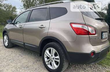 Внедорожник / Кроссовер Nissan Qashqai+2 2010 в Стрые