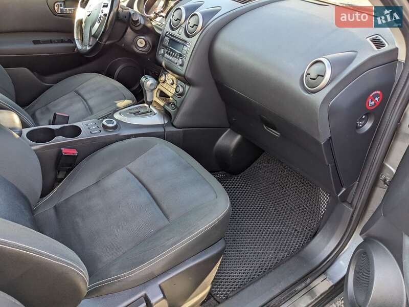 Внедорожник / Кроссовер Nissan Qashqai+2 2011 в Луцке