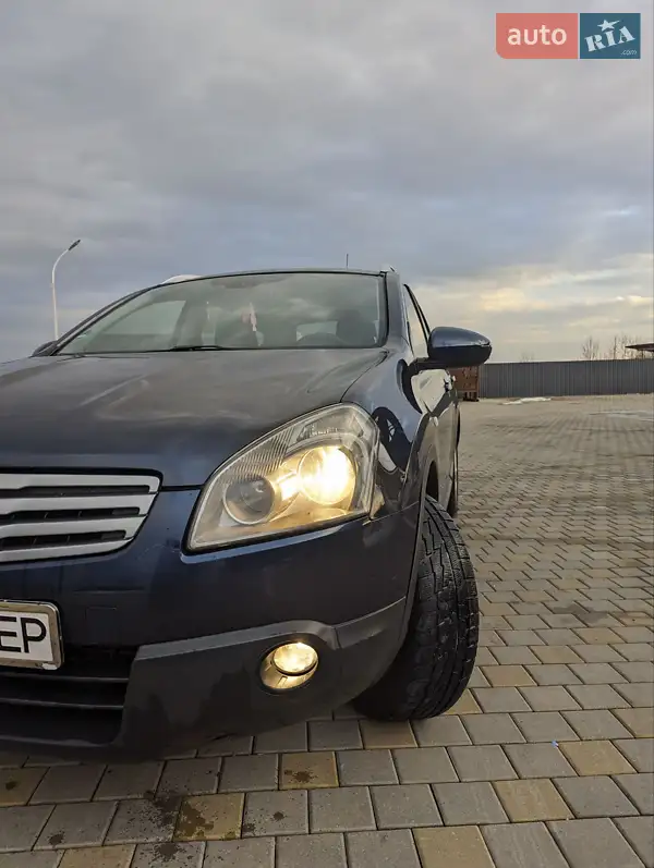 Nissan Qashqai+2